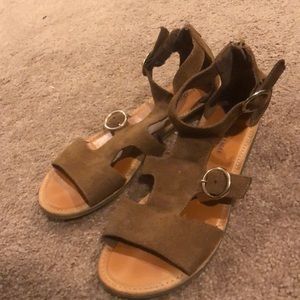 Gladiator sandals